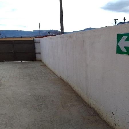 Maluti Backpackers Otel Phuthaditjhaba Dış mekan fotoğraf