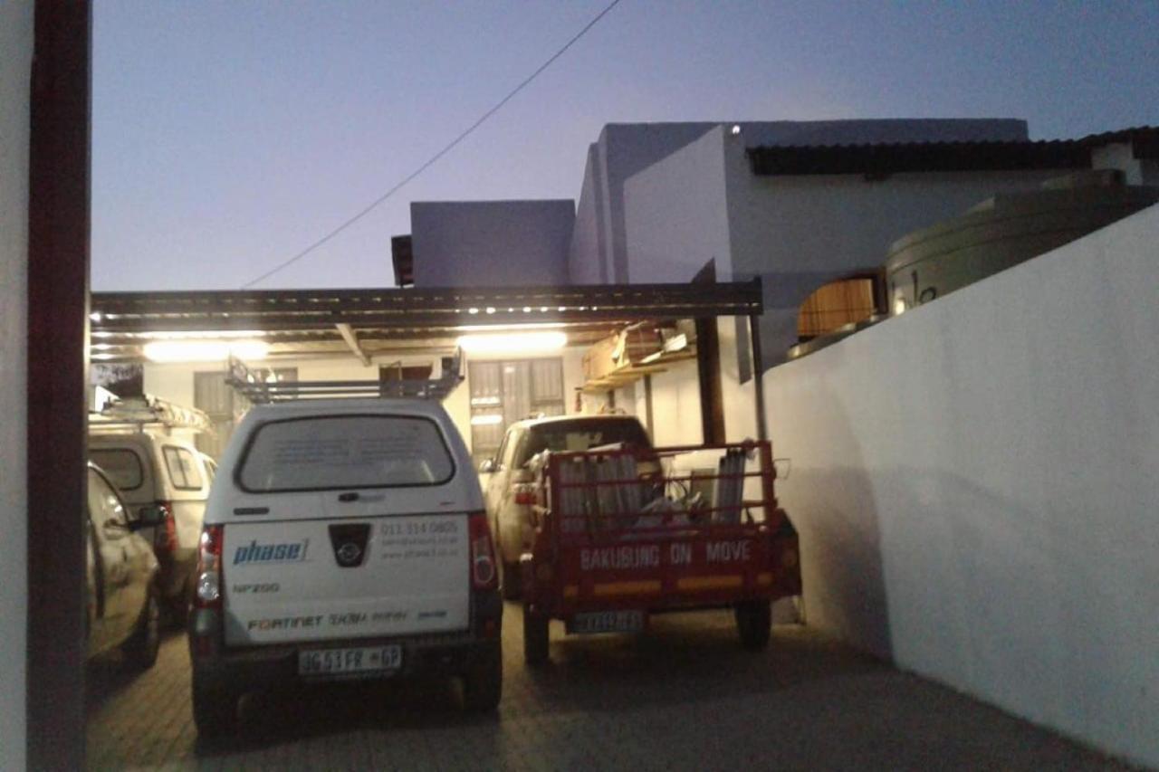 Maluti Backpackers Otel Phuthaditjhaba Dış mekan fotoğraf