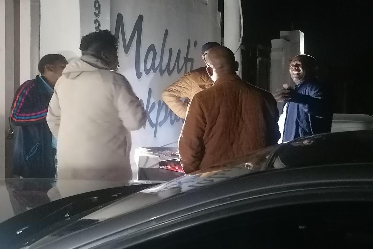 Maluti Backpackers Otel Phuthaditjhaba Dış mekan fotoğraf