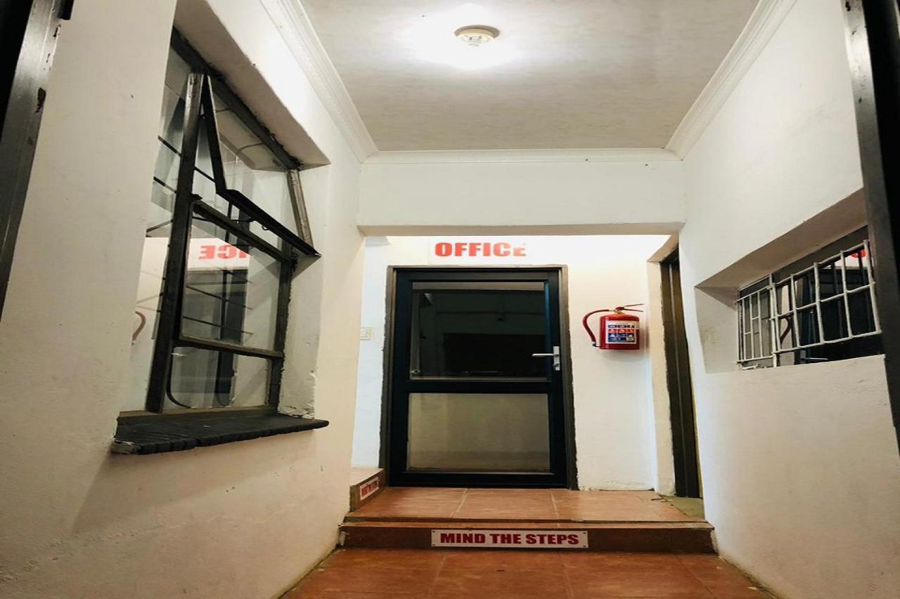 Maluti Backpackers Otel Phuthaditjhaba Dış mekan fotoğraf
